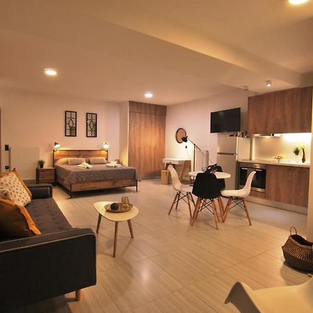 Brand New Cozy Basement Apartment Аргостолион Экстерьер фото