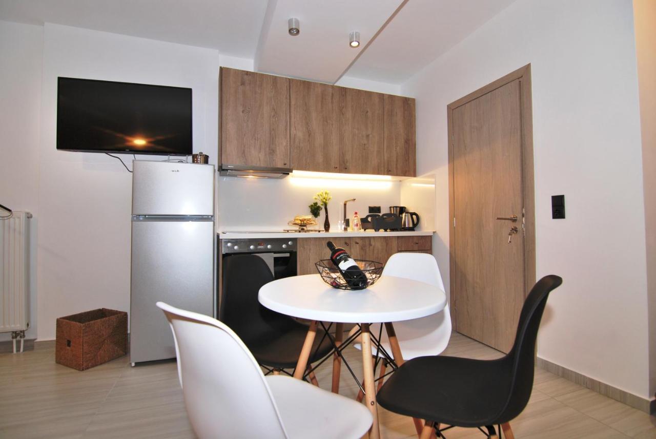Brand New Cozy Basement Apartment Аргостолион Экстерьер фото