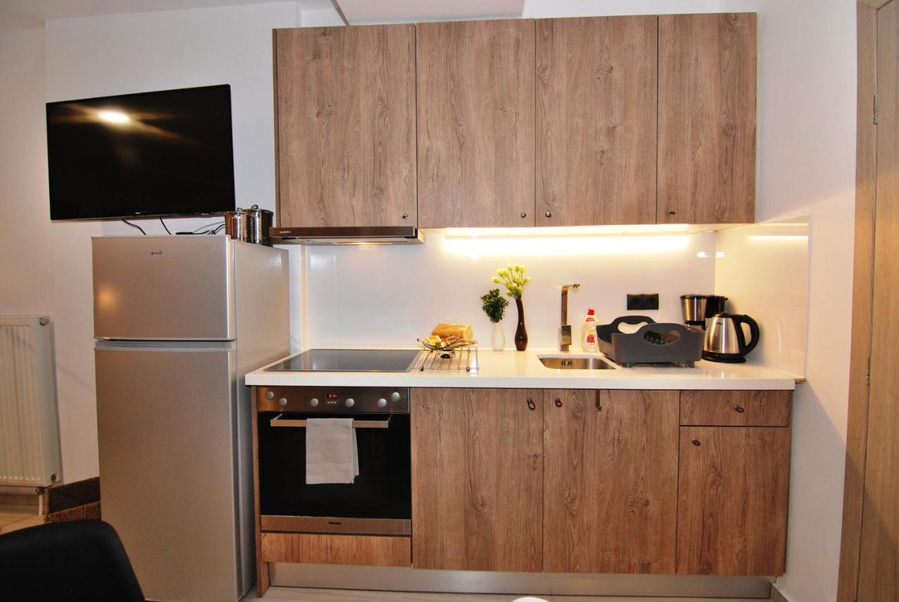 Brand New Cozy Basement Apartment Аргостолион Экстерьер фото